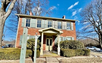 5412 Shimerville Rd, Emmaus, PA à louer Photo de l’immeuble– Image 1 sur 23