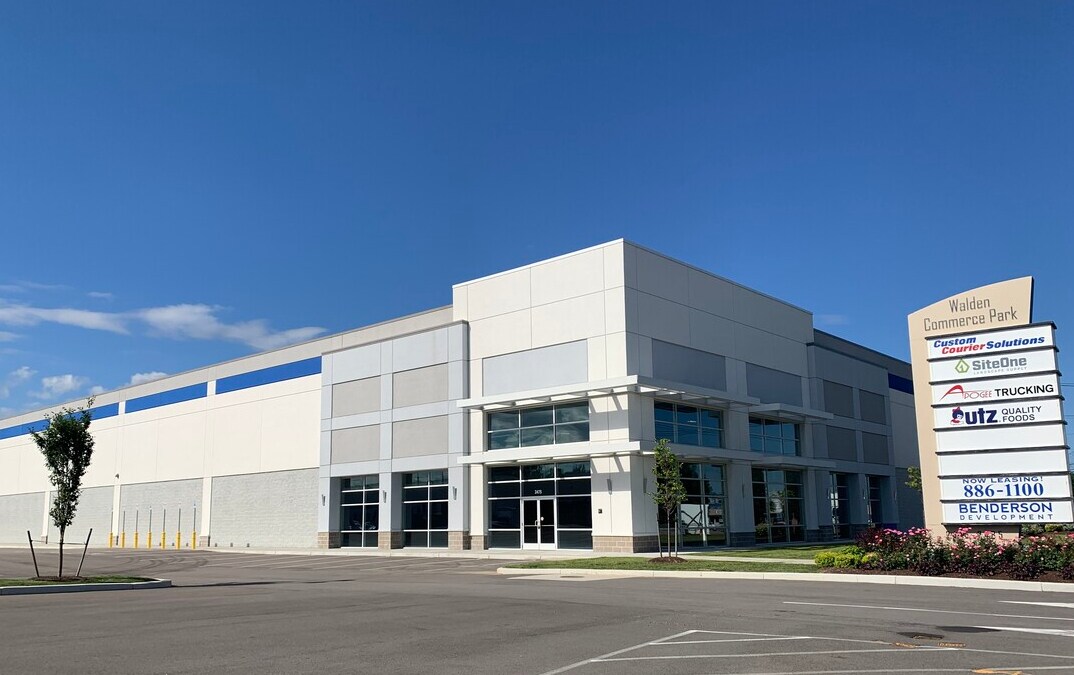 2495 Walden Ave, Cheektowaga, NY à louer Photo principale– Image 1 sur 10