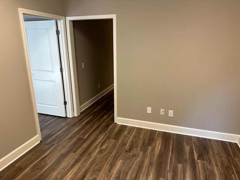 200 Eagles Nest Dr, Canton, GA à louer - Photo de l’immeuble – Image 3 sur 7