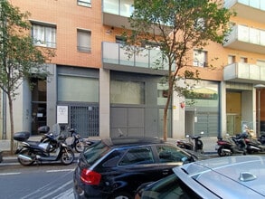 Local commercial dans Barcelone, Barcelona à louer Photo intérieure– Image 1 sur 16