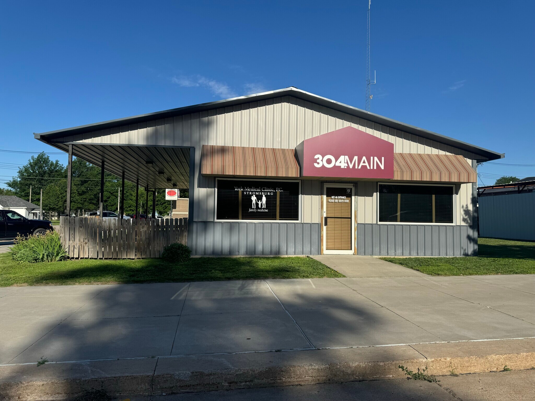 204 Main st, Stromsburg, NE à vendre Photo de l’immeuble– Image 1 sur 9