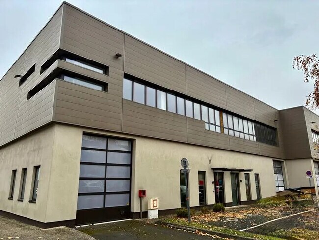 Plus de détails pour Bureau, Local d'activités à louer