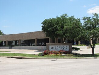 Plus de détails pour 701 E Plano Pkwy, Plano, TX - Local d'activités à louer