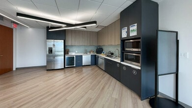 1425 K St NW, Washington, DC à louer Photo intérieure– Image 2 sur 11