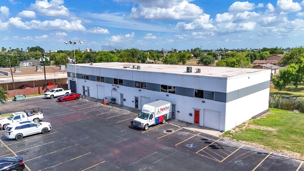 500 E Hackberry Ave, McAllen, TX à vendre - Photo de l’immeuble – Image 3 sur 21