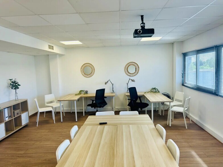Espace de coworking dans Castelnau-le-Lez à louer - Photo de l’immeuble – Image 1 sur 20