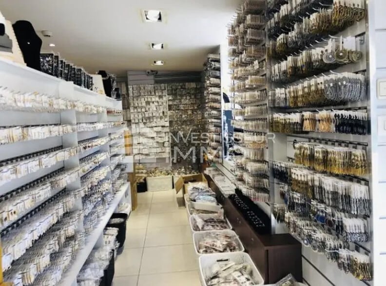 Local commercial dans Aubervilliers à vendre - Photo de l’immeuble – Image 3 sur 4