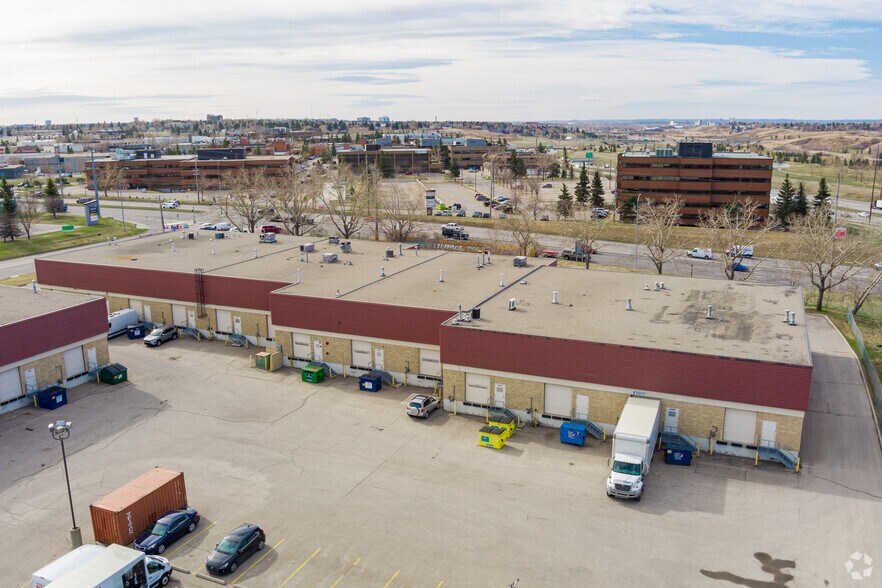 3419 12th St NE, Calgary, AB à louer - Aérien – Image 3 sur 3