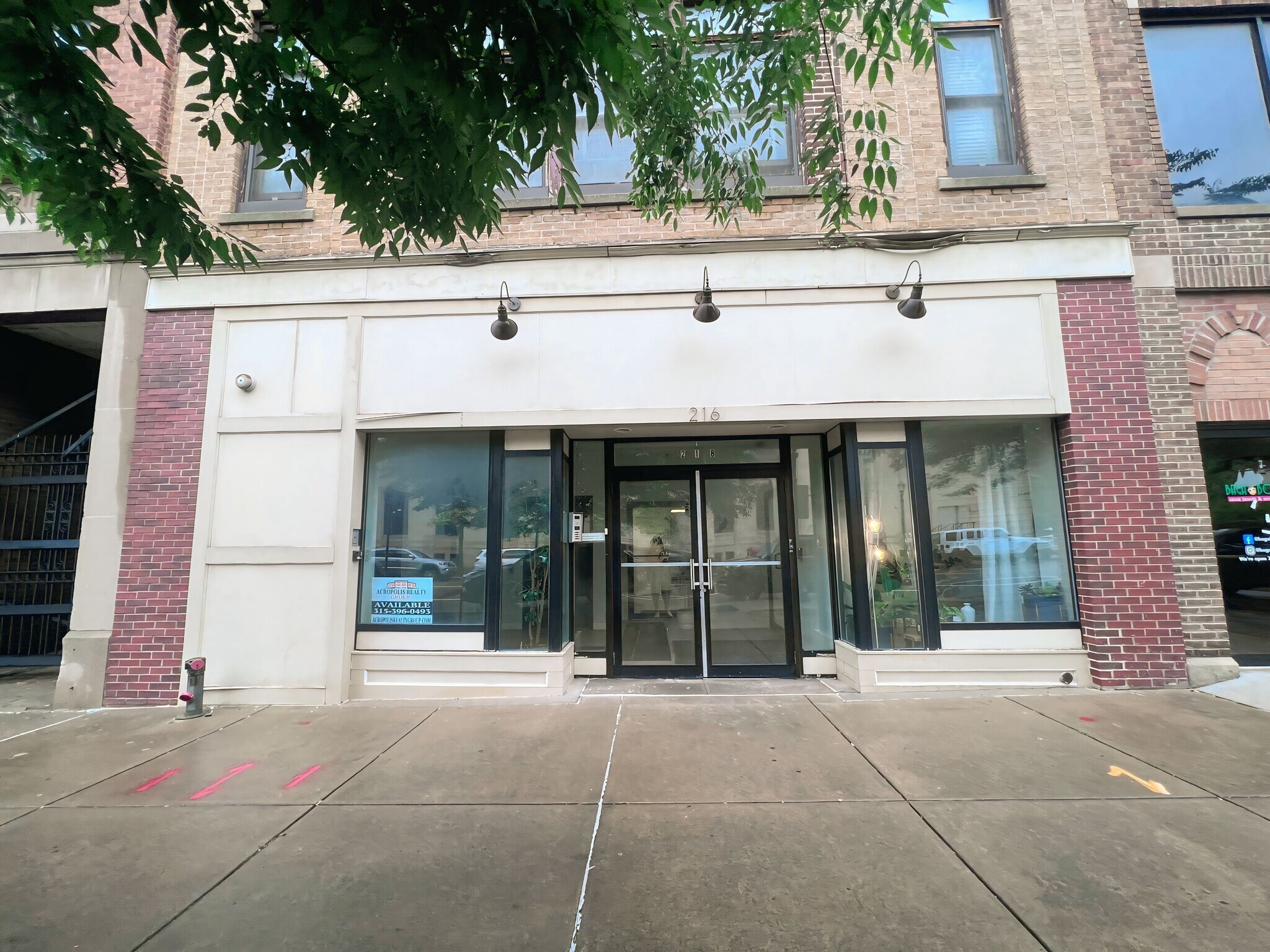 216 W Genesee St, Syracuse, NY à louer Photo de l’immeuble– Image 1 sur 7