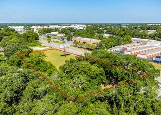 Plus de détails pour 900 Block Of Creighton Rd, Pensacola, FL - Terrain à vendre