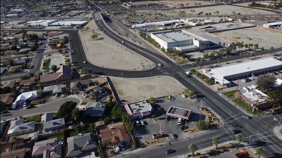 NEC Monroe Street & Avenue 44, Indio, CA à vendre - Photo de l’immeuble – Image 2 sur 5
