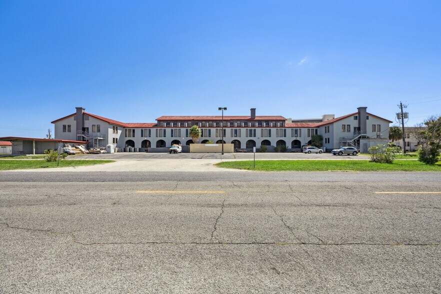 5005 Avenue U, Galveston, TX à vendre - Photo de l’immeuble – Image 1 sur 11