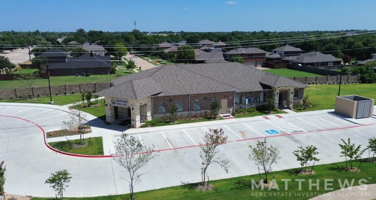 1020 N Murphy Rd, Murphy, TX à louer Photo de l’immeuble– Image 1 sur 3