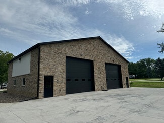 Plus de détails pour 540 N 3rd St, Polk City, IA - Industriel/Logistique à vendre