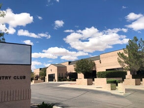 5340 Mcnutt Rd, Santa Teresa, NM à louer Photo de l’immeuble– Image 2 sur 14