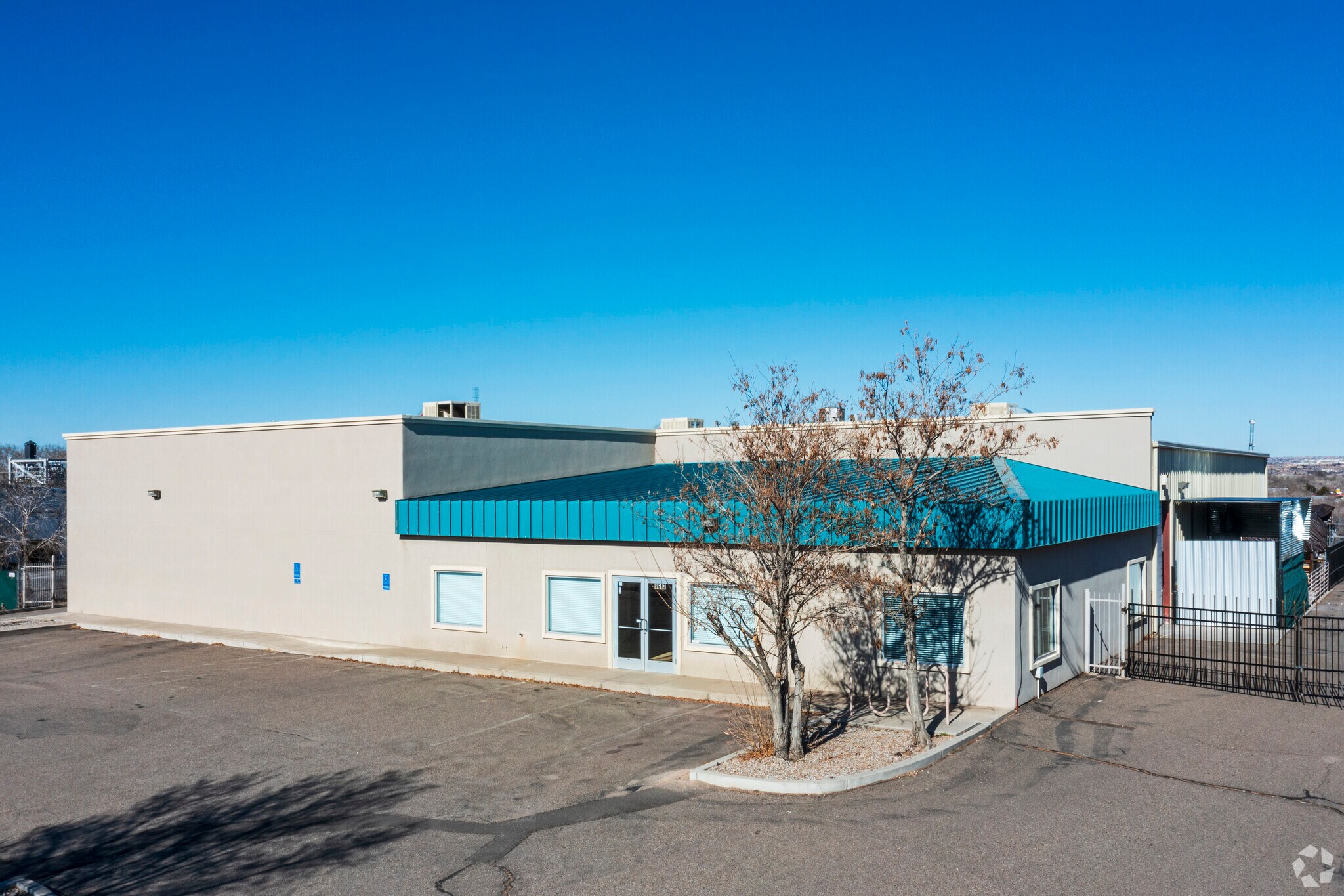 8617 Paseo Alameda St NE, Albuquerque, NM à louer Photo principale– Image 1 sur 5