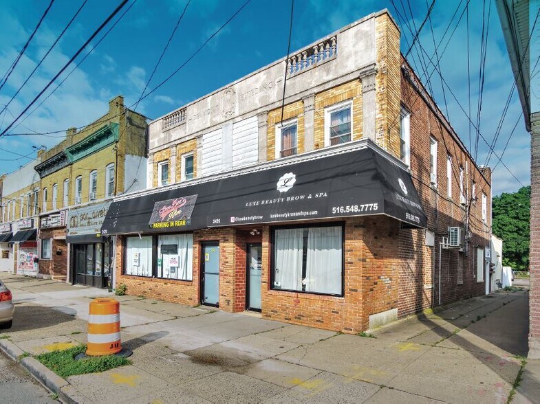 2426-2428 Grand Ave, Baldwin, NY à louer - Photo de l’immeuble – Image 2 sur 2