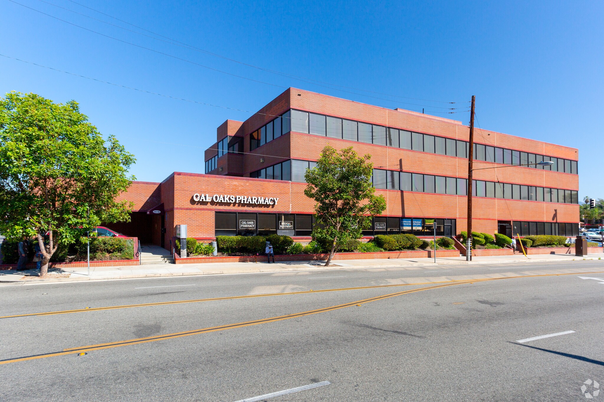 55 E California Blvd, Pasadena, CA à louer Photo de l’immeuble– Image 1 sur 6