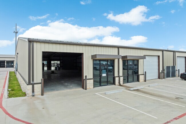 Plus de détails pour 19005 FM 529, Cypress, TX - Local d'activités, Industriel/Logistique à louer
