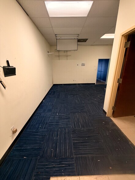 1305 S Cage Blvd, Pharr, TX à louer - Photo de l’immeuble – Image 2 sur 8