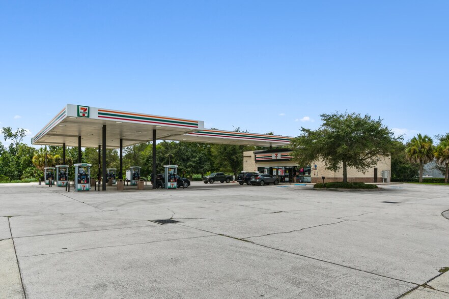 1818 Longwood Lake Mary Rd, Longwood, FL à vendre - Photo de l’immeuble – Image 2 sur 12