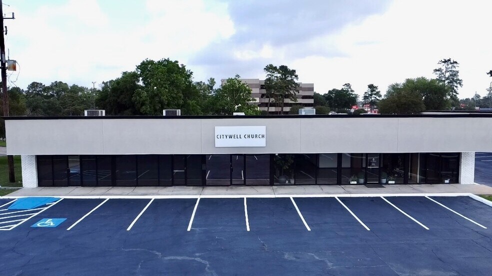 12331 Jones Rd, Houston, TX à vendre - Photo de l’immeuble – Image 2 sur 7