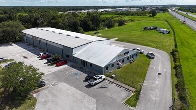 3306 Waterfield Rd, Lakeland, FL à louer Photo intérieure– Image 2 sur 21