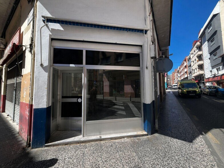 Local commercial dans Zaragoza, Zaragoza à louer - Photo de l’immeuble – Image 2 sur 7