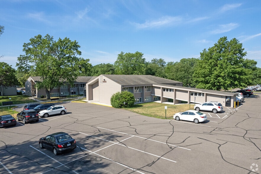 2353 Rice St, Roseville, MN à louer - Aérien – Image 1 sur 4