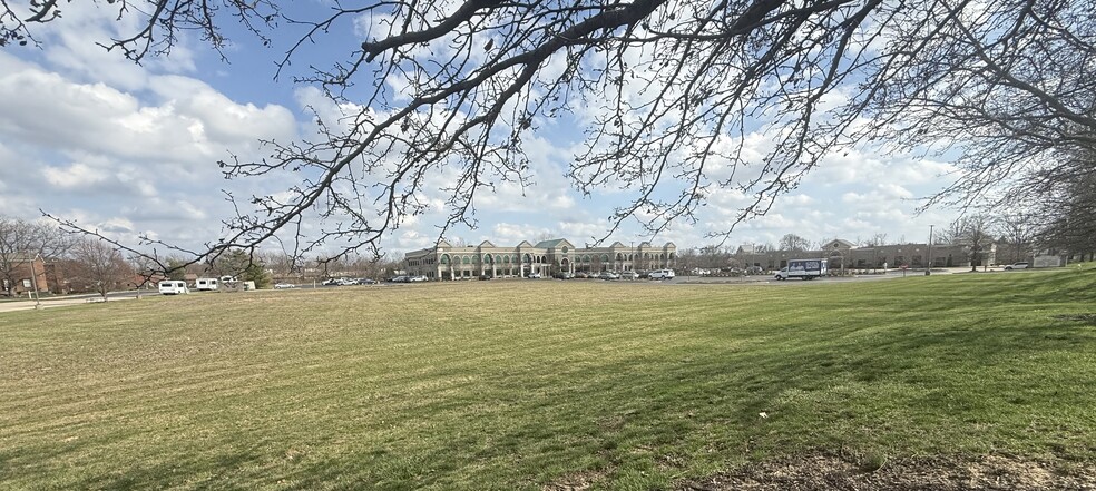 8534 Yankee St, Dayton, OH à vendre - Photo principale – Image 1 sur 6