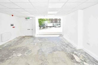 24 Market Pl, Stoke On Trent à louer Photo intérieure– Image 2 sur 7