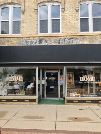 Plus de détails pour 14 W Fulton St, Edgerton, WI - Local commercial à louer