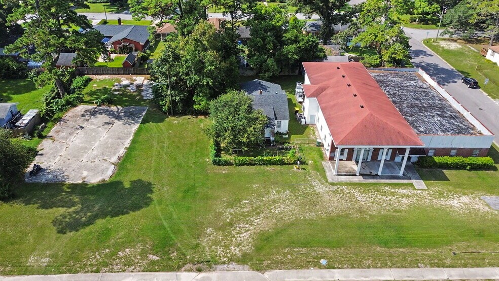 2001 Derenne Ave, Savannah, GA à vendre - Photo de l’immeuble – Image 2 sur 6
