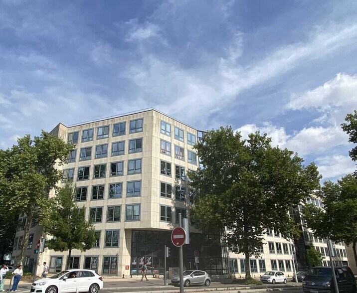Bureau dans Lyon à louer - Photo de l’immeuble – Image 1 sur 17