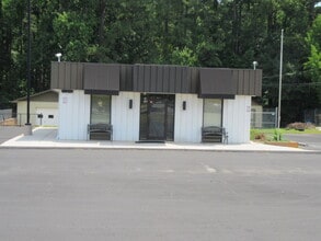 2111 S Horner Blvd, Sanford, NC à louer Photo intérieure– Image 1 sur 10