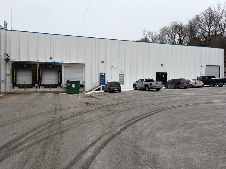 19 Elmwood Ave, Kansas City, KS à vendre - Photo principale – Image 1 sur 3