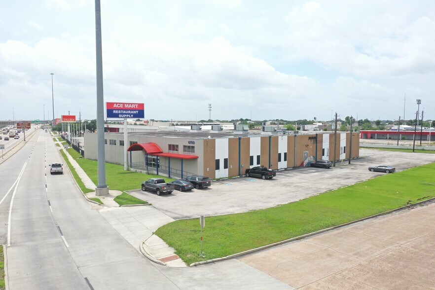 6700 Gulf Fwy, Houston, TX à vendre - Photo de l’immeuble – Image 2 sur 12