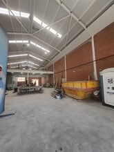 Industriel/Logistique dans L'Hospitalet de Llobregat, Barcelona à louer Photo intérieure– Image 2 sur 37