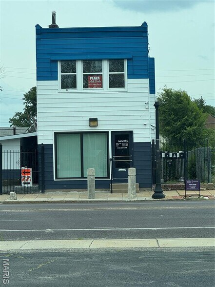 7950 N Broadway, Saint Louis, MO à louer - Photo de l’immeuble – Image 2 sur 29