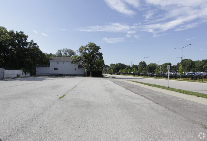 4855 W 159th St, Oak Forest, IL à vendre - Photo de l’immeuble – Image 1 sur 3