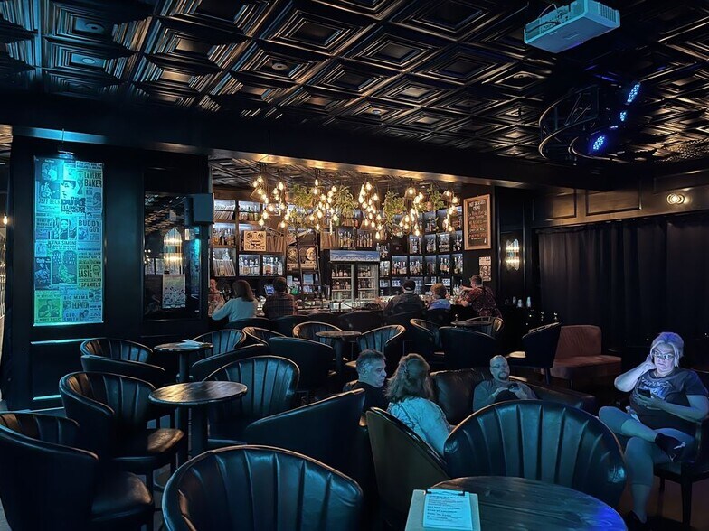 206 N 3rd St, Las Vegas, NV à louer - Photo de l’immeuble – Image 2 sur 9