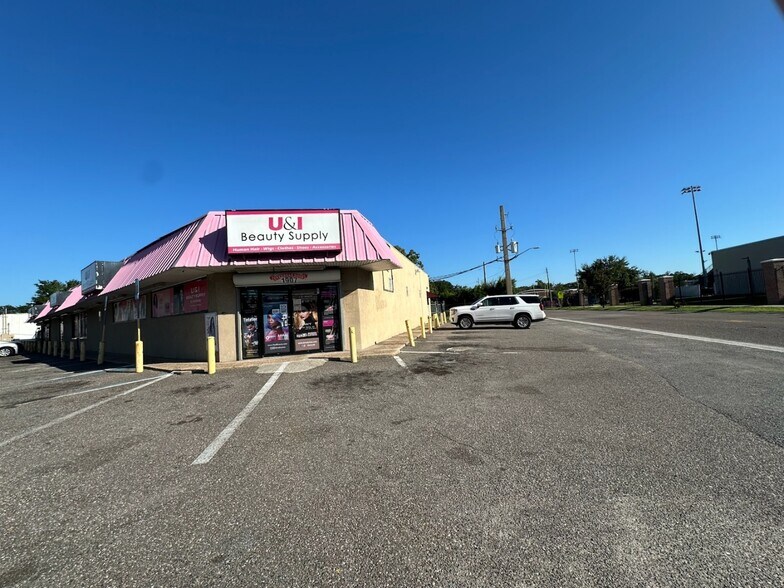1907 Kings Rd, Jacksonville, FL à vendre - Photo de l’immeuble – Image 3 sur 6