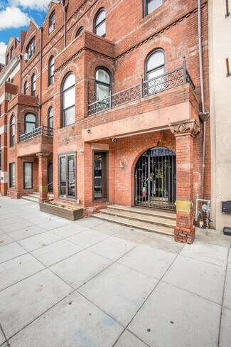 Plus de détails pour 1724 Connecticut Ave NW, Washington, DC - Local commercial à vendre