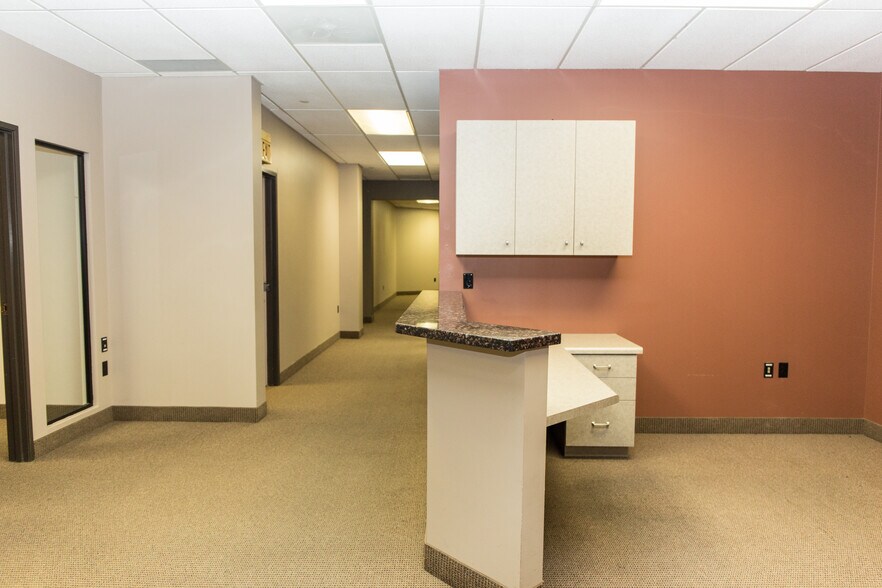 40 N Center St, Mesa, AZ à louer - Photo de l’immeuble – Image 2 sur 11