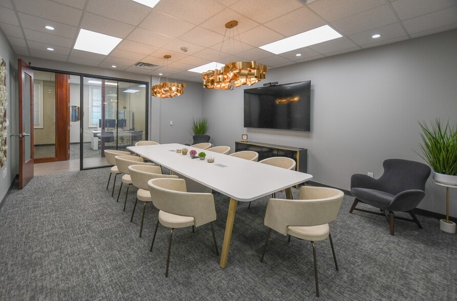 501 Madison St S, Huntsville, AL à louer - Photo intérieure – Image 3 sur 9