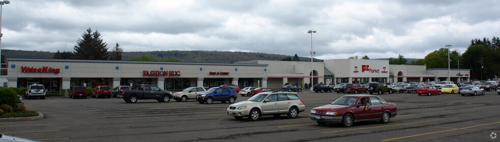 54 E Main St, Norwich, NY à louer - Photo de l’immeuble – Image 3 sur 5