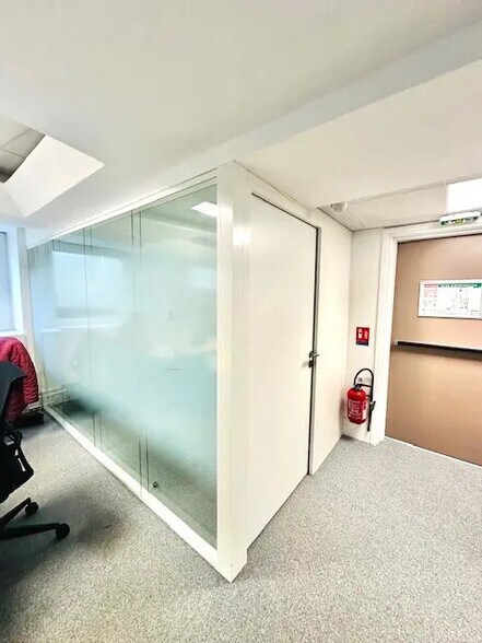 Bureau dans Paris à louer - Photo intérieure – Image 3 sur 7