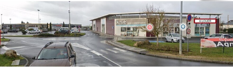 Local commercial dans Vendôme à louer - Photo de l’immeuble – Image 1 sur 3