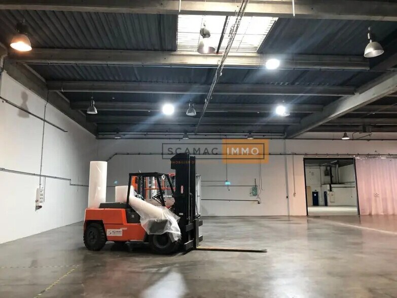 Industriel/Logistique dans Gennevilliers à louer - Photo de l’immeuble – Image 2 sur 7