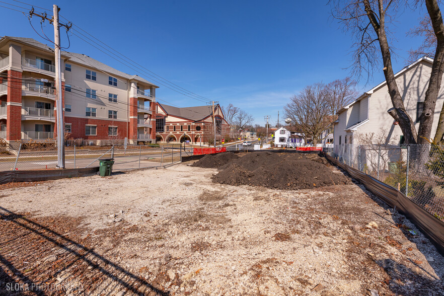 451 Duane St, Glen Ellyn, IL à vendre - Photo de l’immeuble – Image 3 sur 23